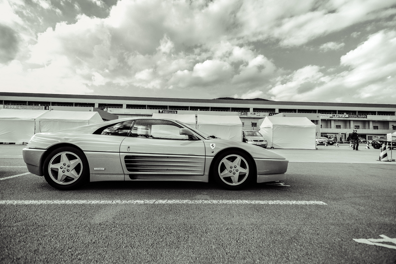 Illustration for article titled The Japanese Are Going Crazy For Ferraris